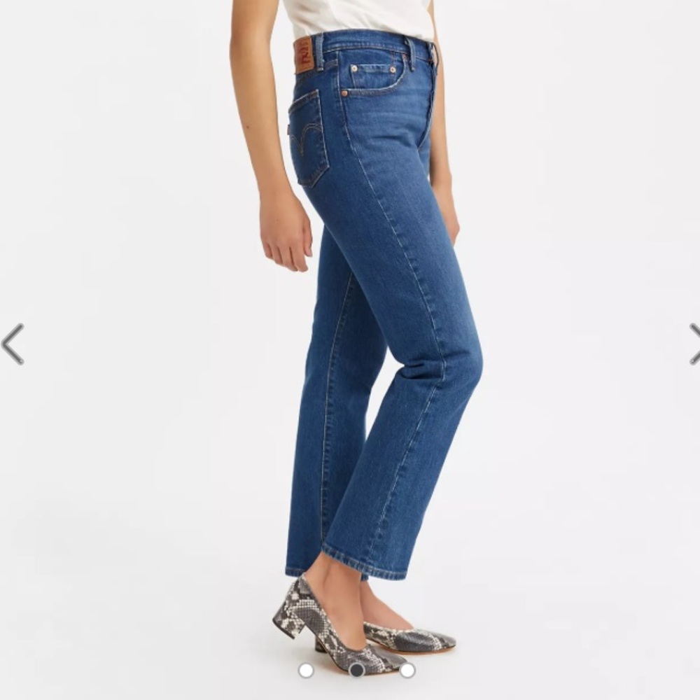 Levi’s Womens 501 Original Fit Jeans in Medium Wash Buttonfly Mom Jeans Sz 28x32